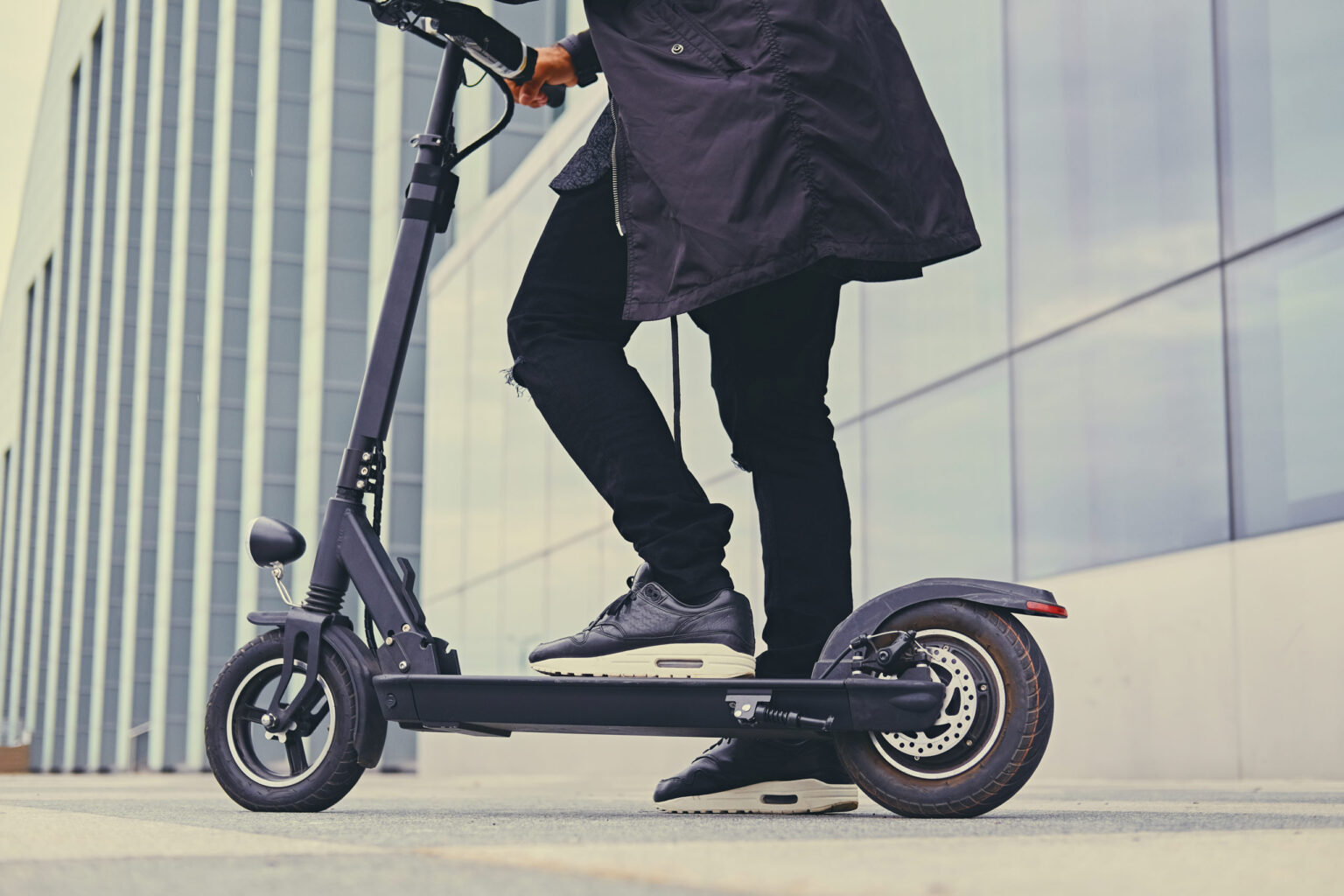 7 California Electric Scooter Laws to Know in 2022 Mesriani Law Group
